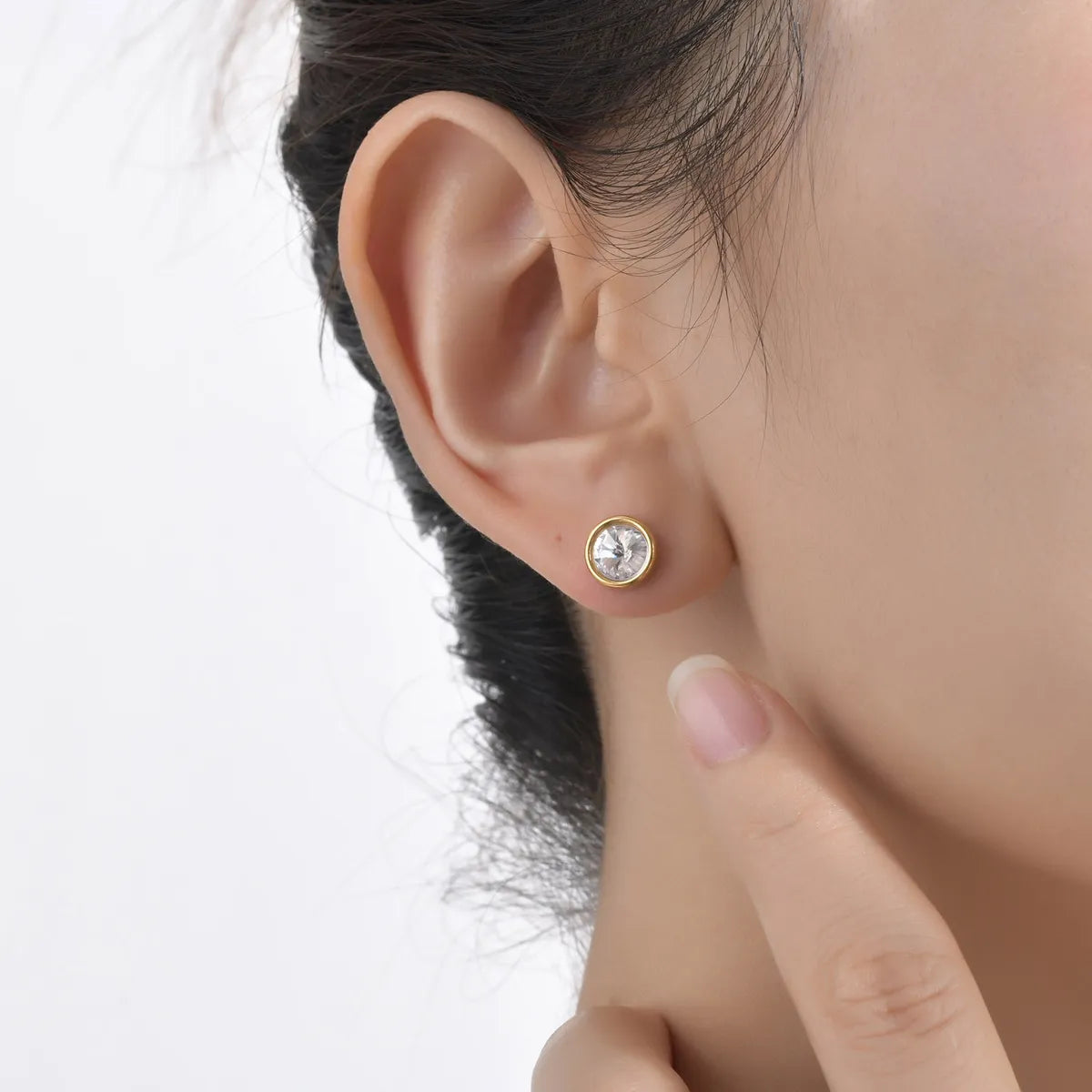 Fashion Round Stainless Steel Plating Inlay Zircon Ear Studs 1 Pair