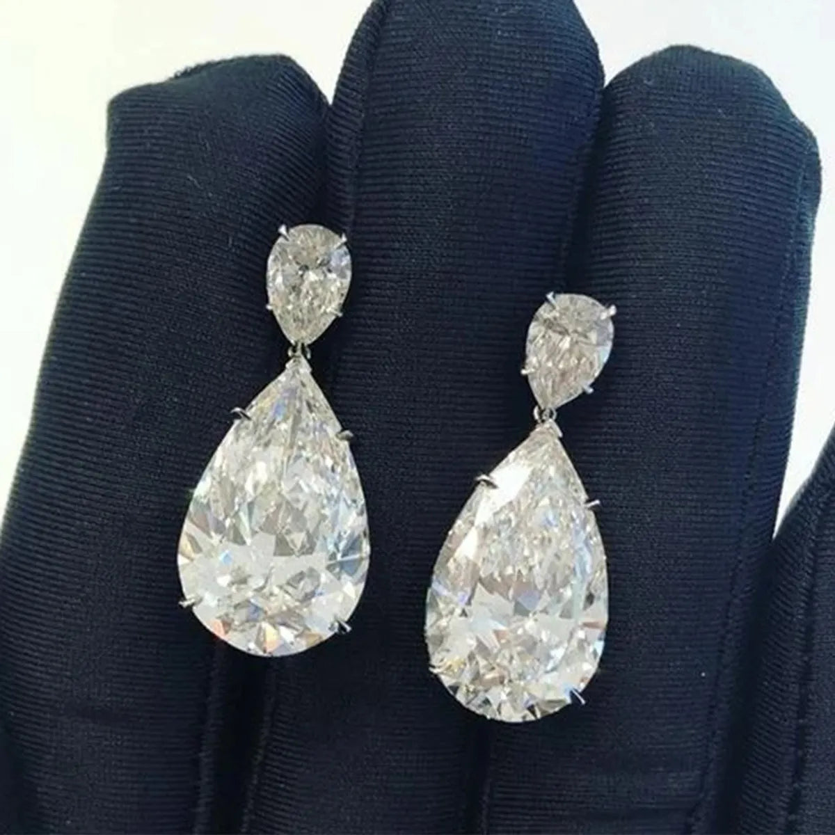 Fashion Shining Micro-set Zircon Water Drop Shaped Copper Earrings Wholesale