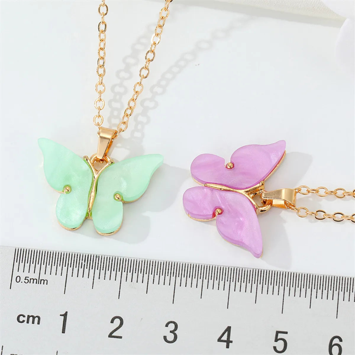 Fashion Simple Acrylic Butterfly Alloy Necklace