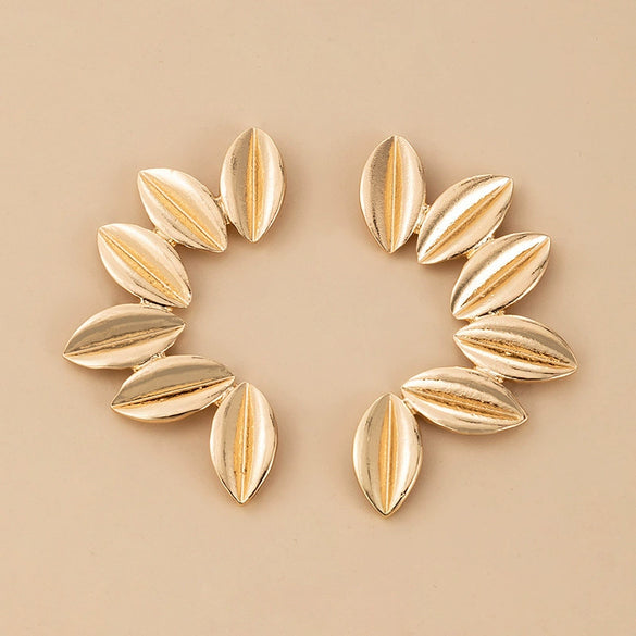 Fashion Simple Alloy Petal Earrings Geometric Irregular Flower Shape Electroplated Personality Earrings For Women