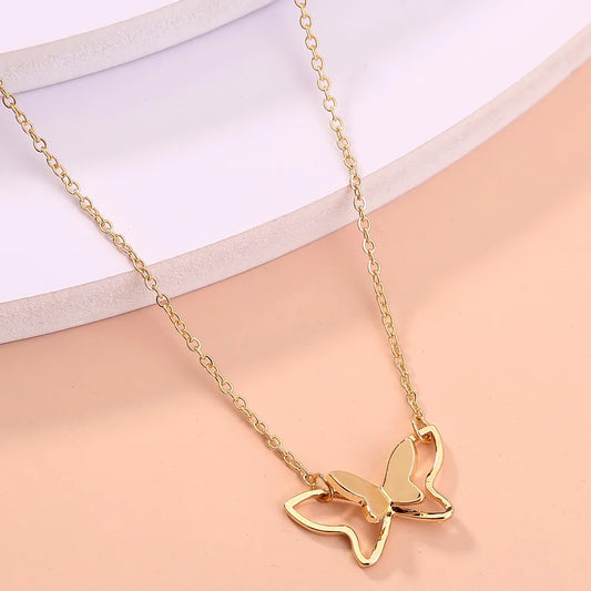 Fashion Simple Butterfly Three-Dimensional Pendant Alloy Necklace