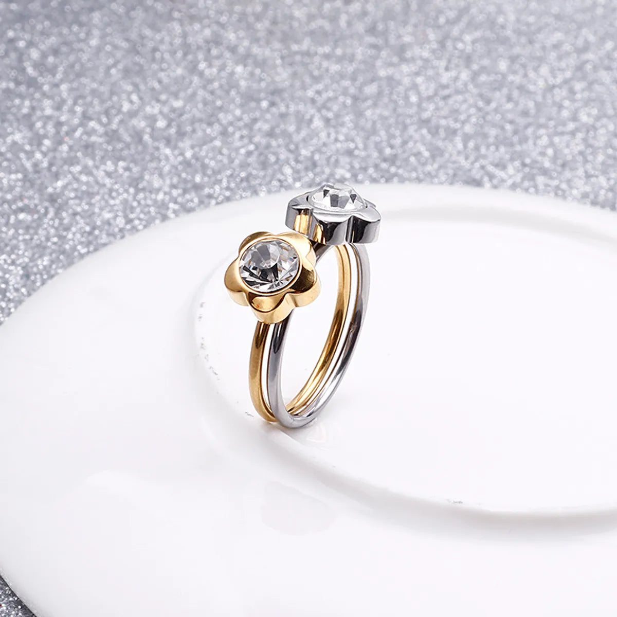 Weidecatur Korean Style Fashion Simple Flower-shaped Zircon Titanium Steel Ring Women's Foreign Trade Small Ring Wholesale