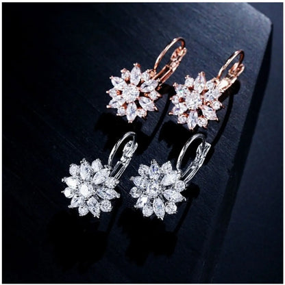 Fashion Simple Geometric Chrysanthemum Inlaid Diamond Alloy Ear Clip Earrings