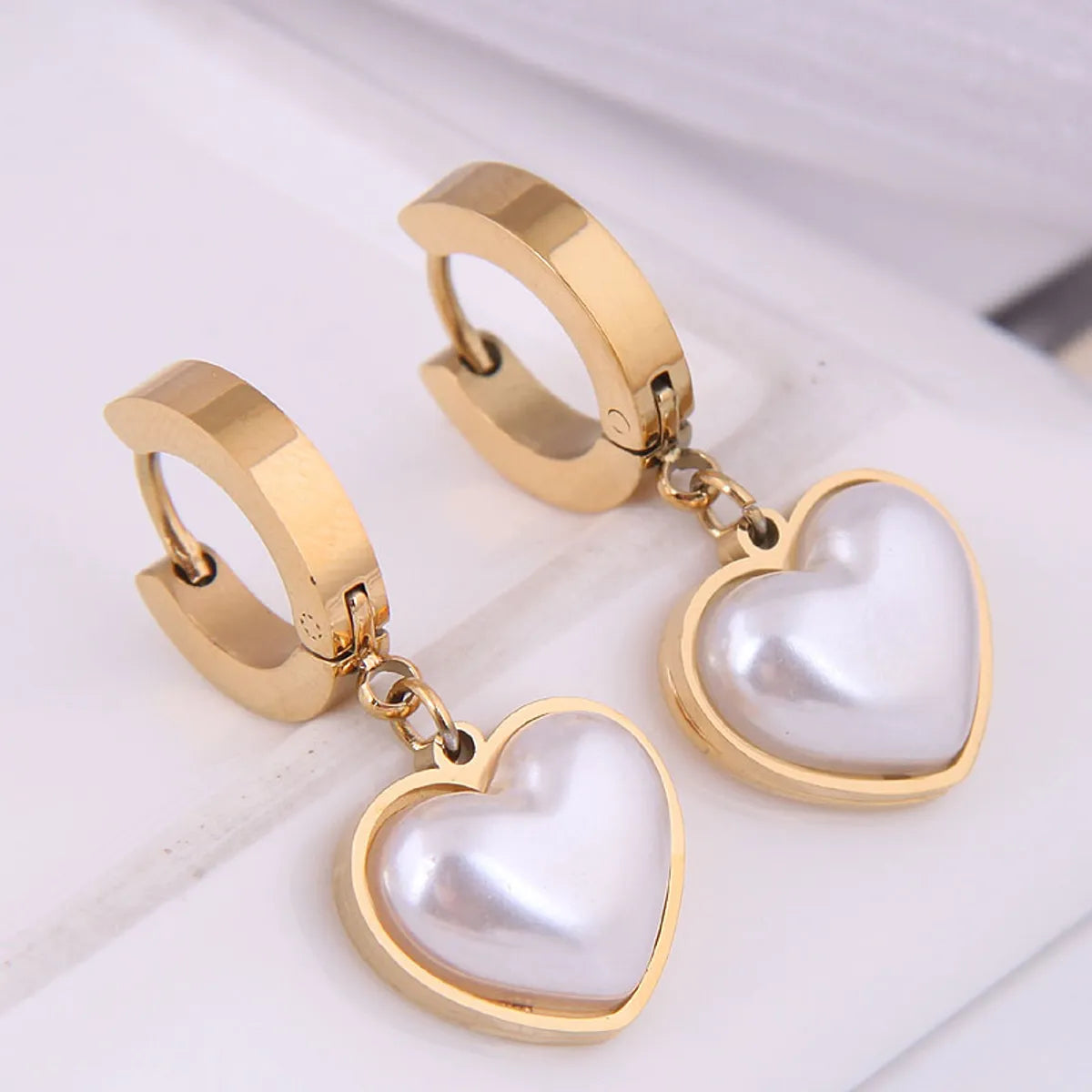 Fashion Simple Peach Heart Pearl Titanium Steel Earrings Wholesale Gooddiy