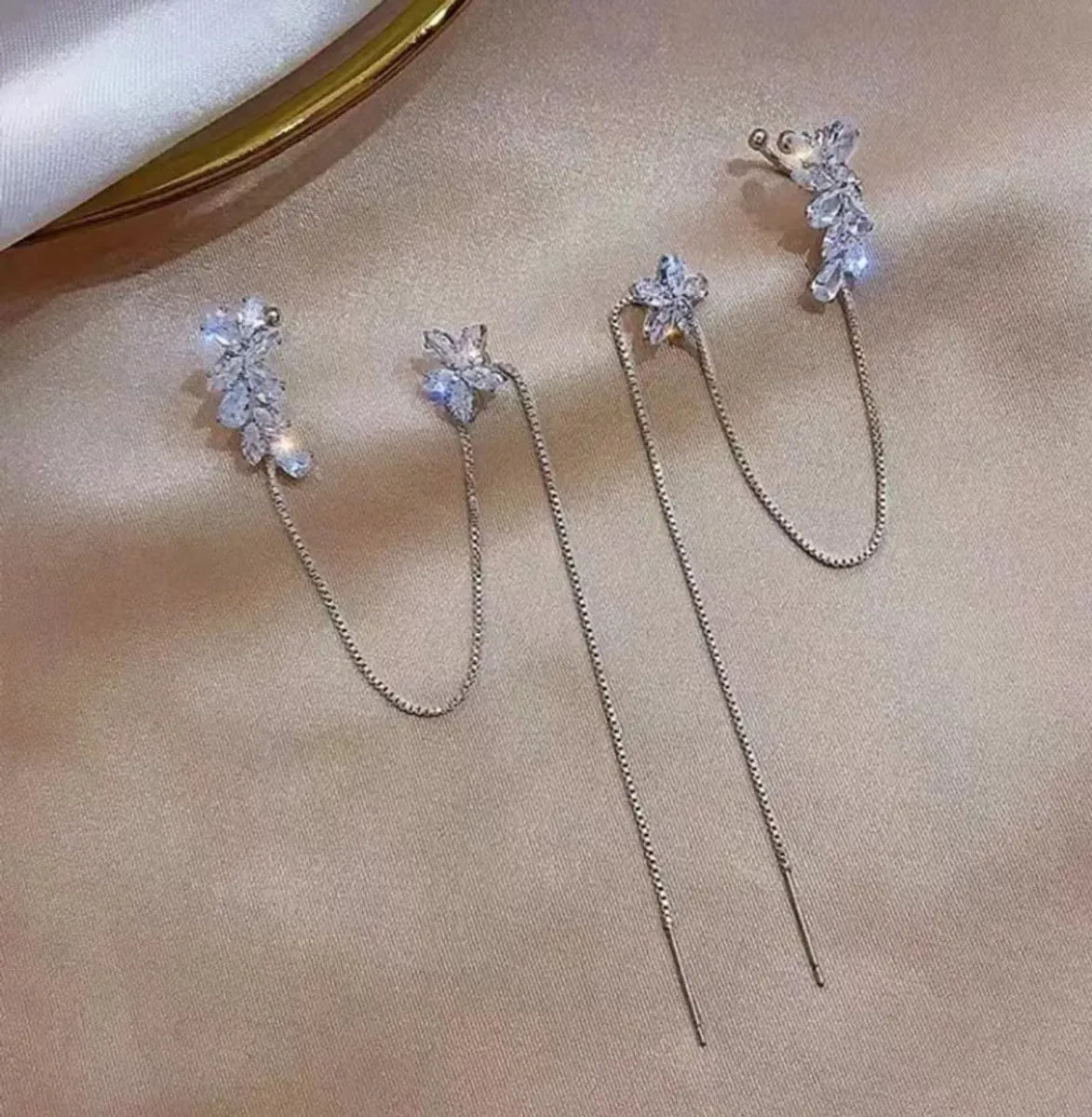 Fashion Simple Style Flower Alloy Rhinestone Plating Flowers Artificial Gemstones Earrings