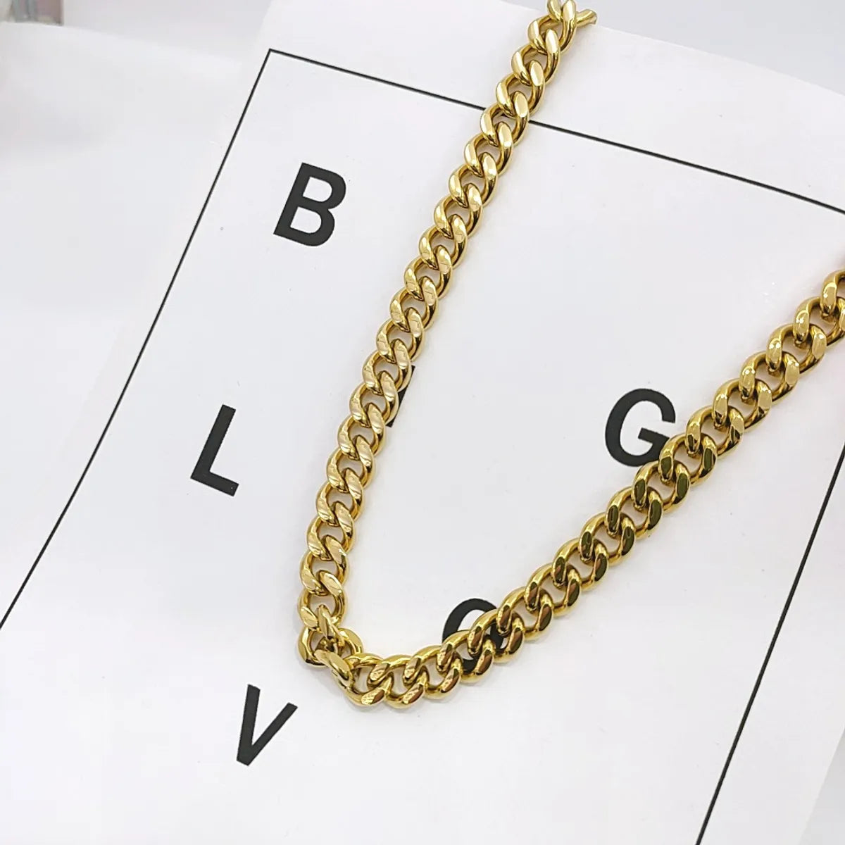 Fashion Simple Thick Female Short Clavicle Chain Titanium Steel Necklace