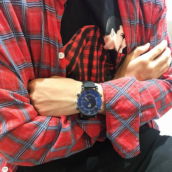 Fashion Simple Trendy Sports Watch Alloy Case Silicone Strap Round Dial