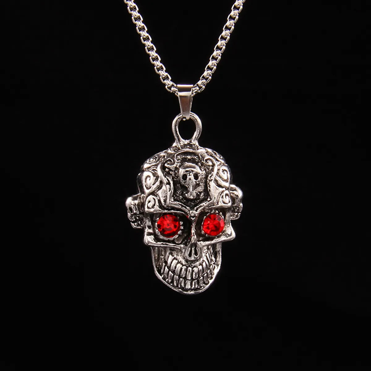 Fashion Skull Stainless Steel Alloy Inlay Artificial Diamond Unisex Pendant Necklace 1 Piece