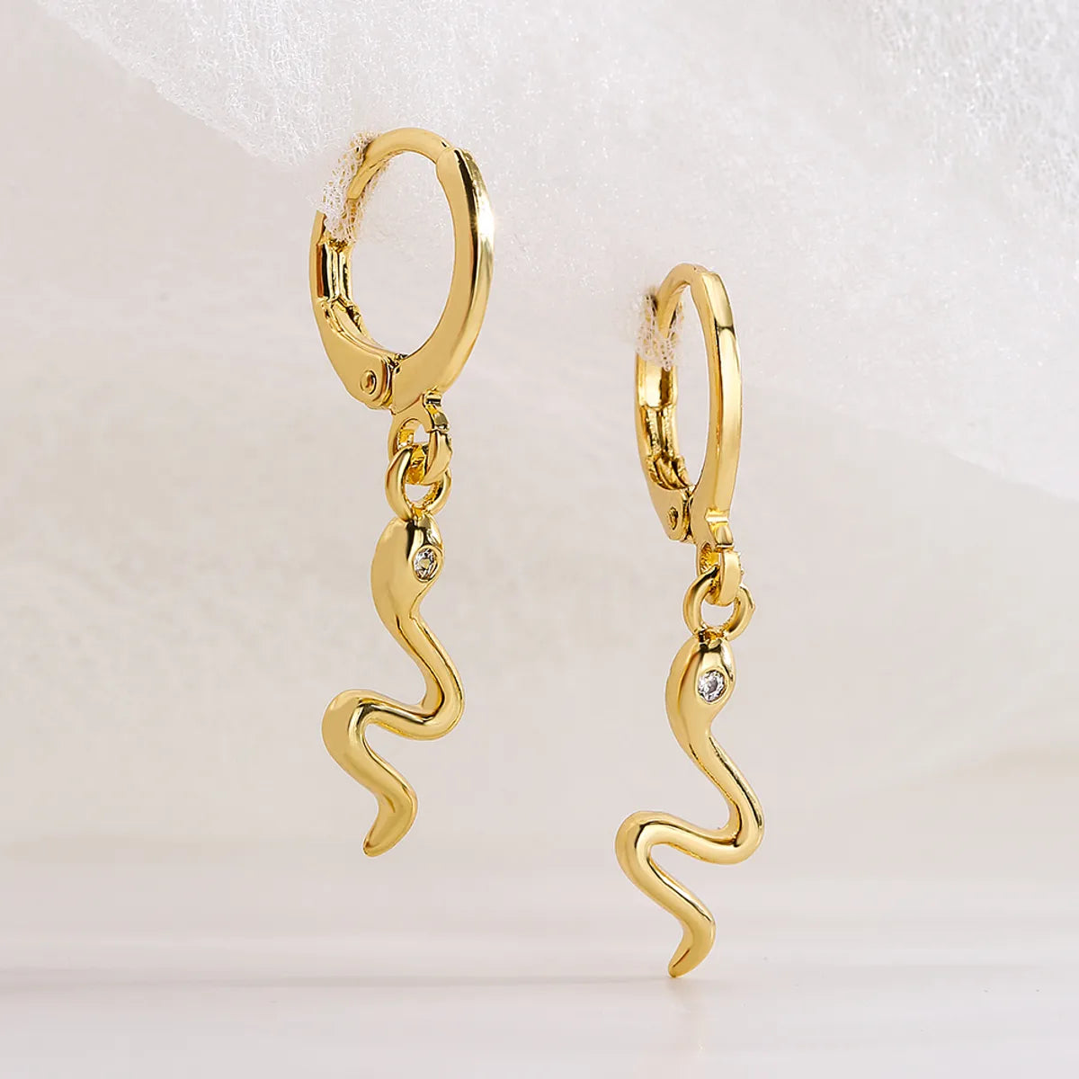 1 Pair Simple Style Snake Copper Zircon Drop Earrings