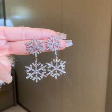 Fashion Snowflake Copper Inlay Zircon Drop Earrings 1 Pair