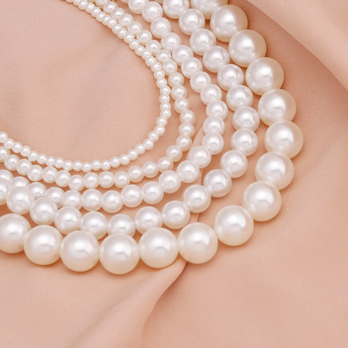 Fashion Solid Color Artificial Pearl Women's Necklace 1 Piece