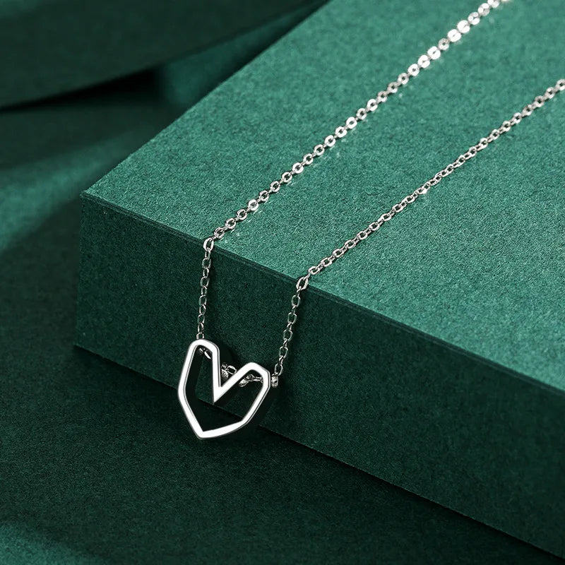 Fashion Solid Color Irregular Heart Shaped Pendant S925 Silver Necklace Wholesale