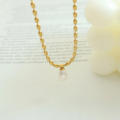 Fashion Solid Color Titanium Steel Necklace Inlay Artificial Pearls Stainless Steel Necklaces