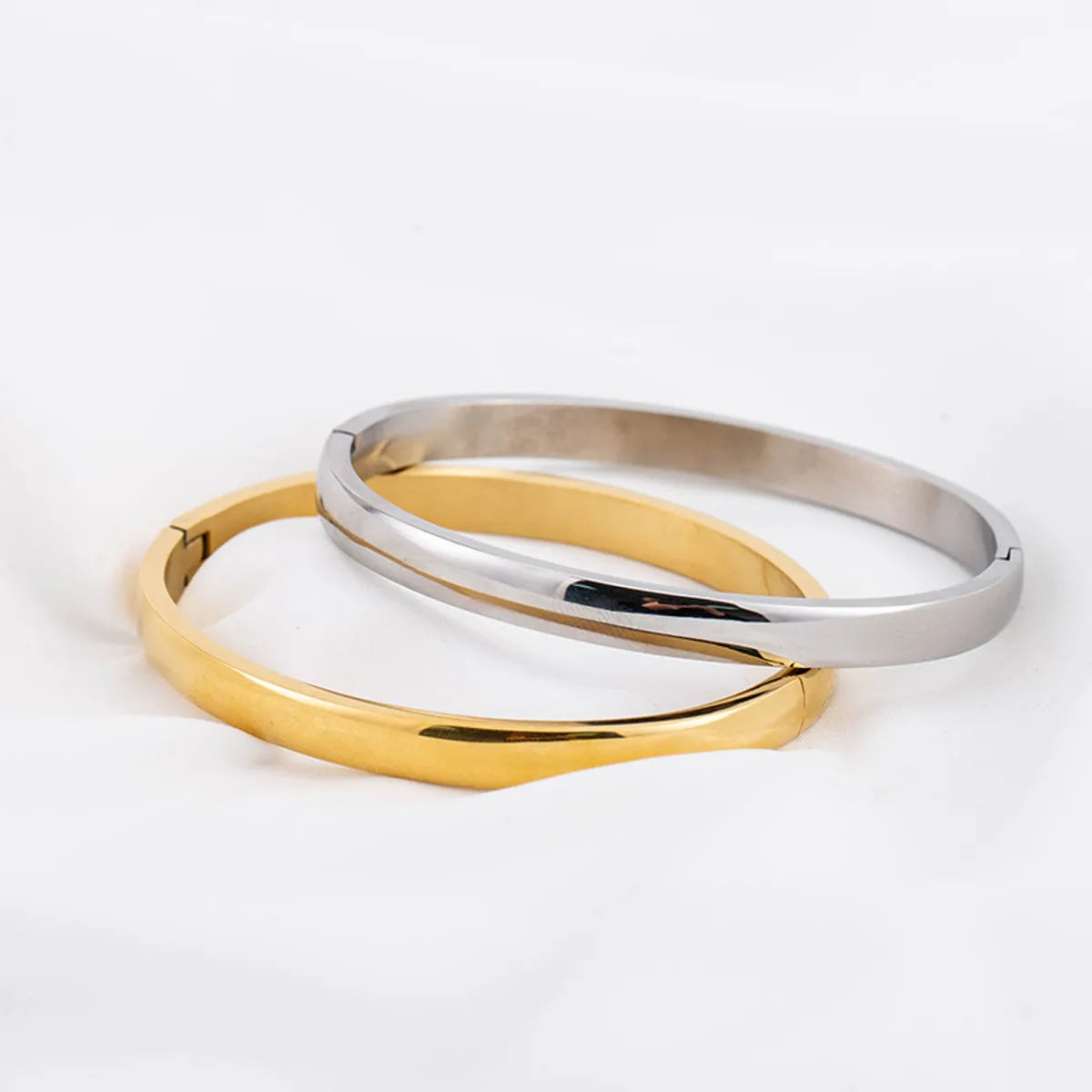 Fashion Solid Color Titanium Steel Plating Bangle 1 Piece