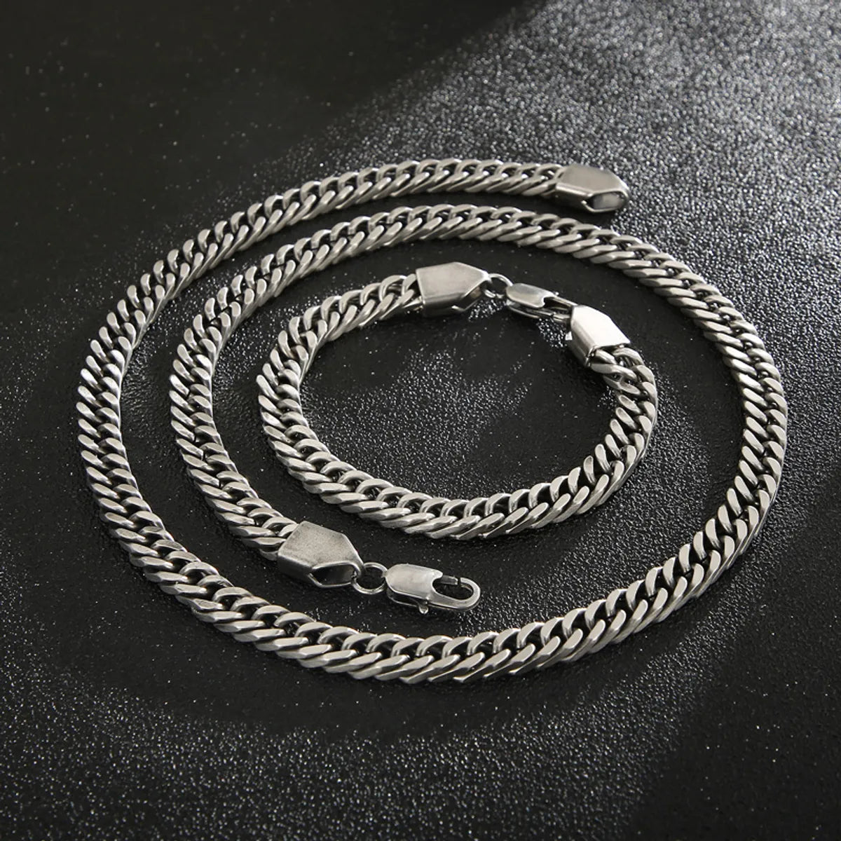 Fashion Solid Color Titanium Steel Plating Men's Bracelets Necklace