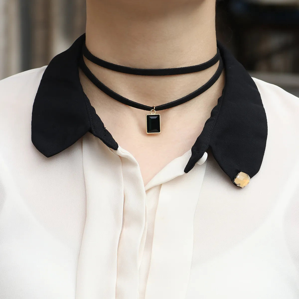 Fashion Square Alloy Suede Inlay Artificial Gemstones Women's Choker 1 Piece