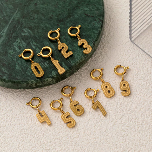 Fashion Stainless Steel And Titanium Steel Pendant Necklace With Letters Numbers Text Pattern Vacuum Electroplated