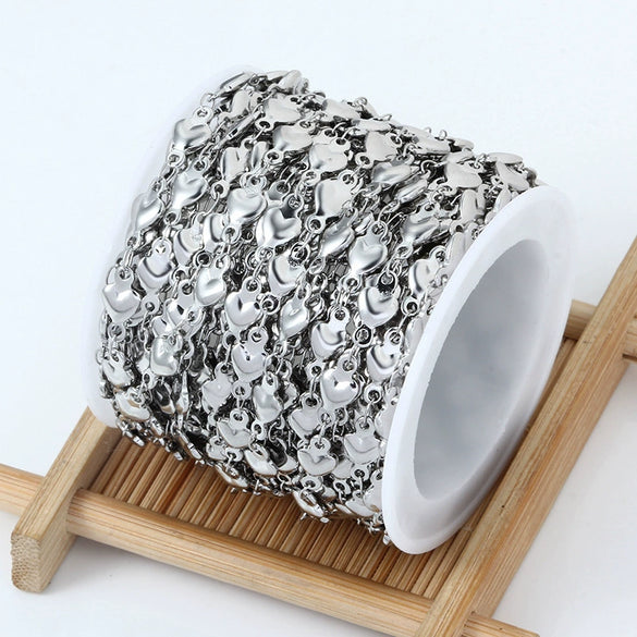 Fashion Stainless Steel Love Chain Jewelry With Heart Pattern And Electroplating Treatment For Men And Women