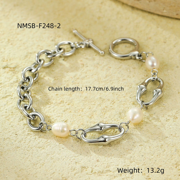 Fashion Stainless Steel Necklace For Women With Splicing Process And Pearl Chain Inlay And Electroplating Treatment