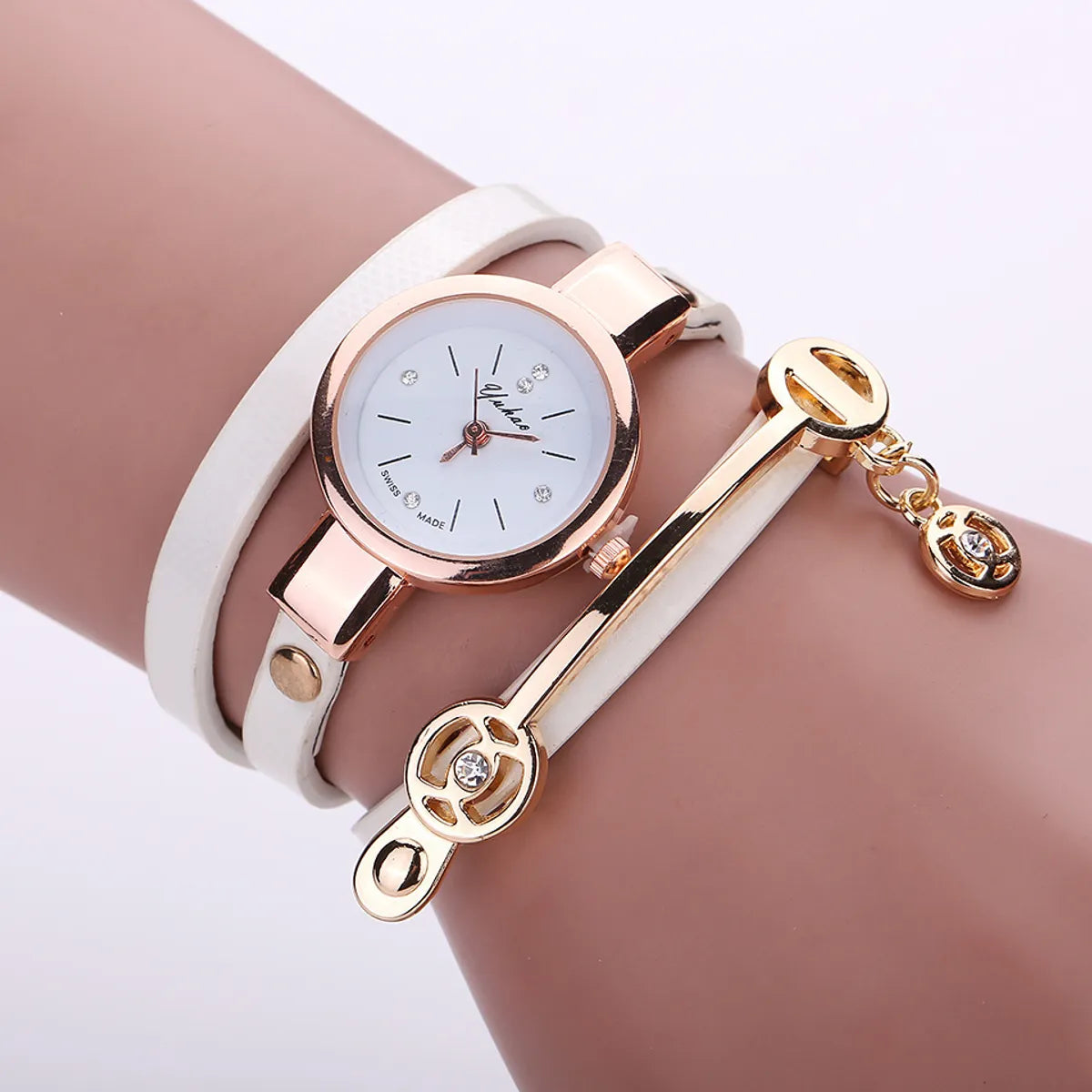 Fashion Strap Casual Three-Circle Winding Bracelet Ladies Quartz Fashion Watch Wholesale