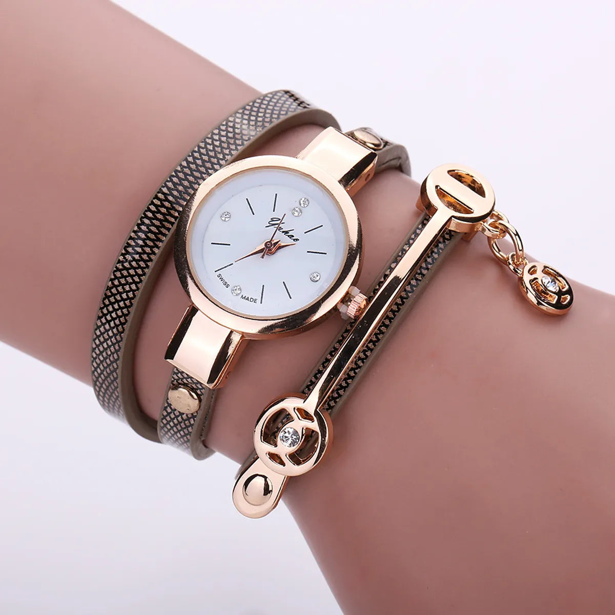 Fashion Strap Casual Three-Circle Winding Bracelet Ladies Quartz Fashion Watch Wholesale