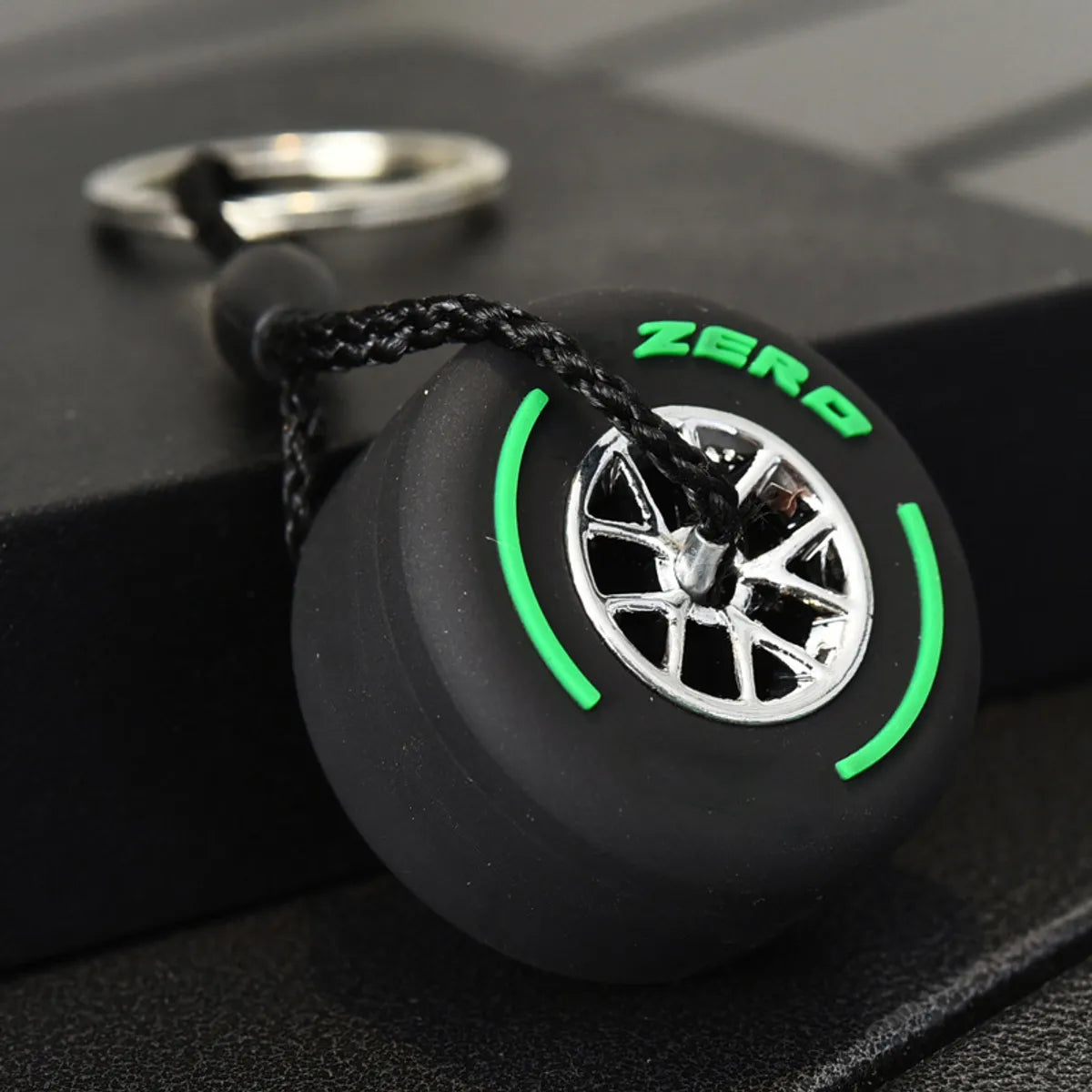 Fashion Tires Metal Unisex Keychain 1 Piece