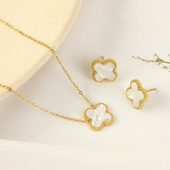 Fashion Titanium Steel Fourleaf Clover Necklace And Earrings Set With Furnace Vacuum Plating