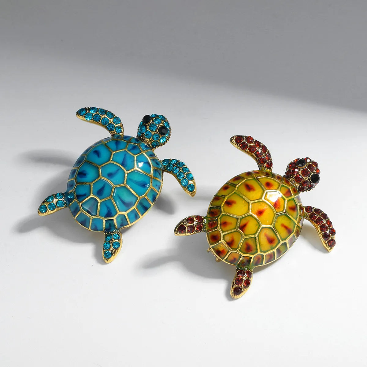 Fashion Tortoise Alloy Inlay Rhinestones Unisex Brooches