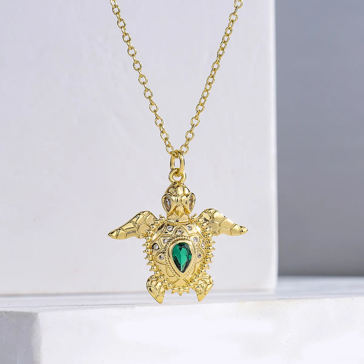 Fashion Tortoise Rabbit Bird Copper Gold Plated Zircon Pendant Necklace 1 Piece