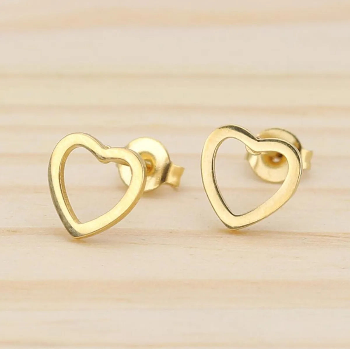 Fashion Triangle Heart Shape Stainless Steel Ear Studs 1 Pair