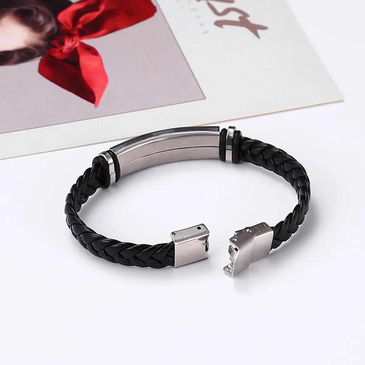 Fashion Twist Pu Leather Men's Bracelets