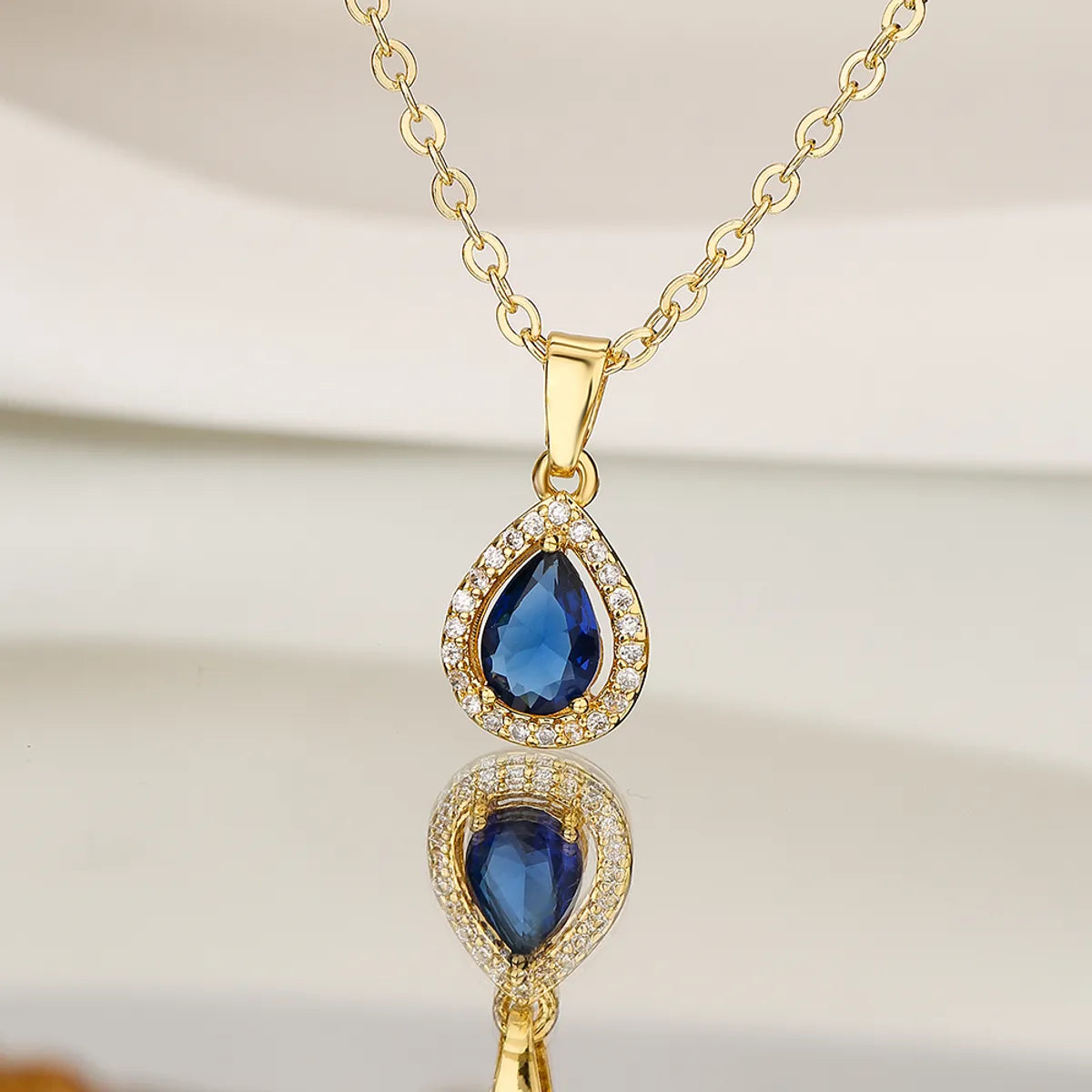 Fashion Water Droplets Copper Inlay Zircon Pendant Necklace 1 Piece