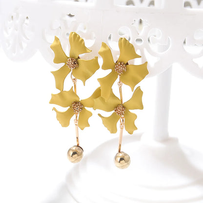 Fashion Water Droplets Flower Alloy Inlay Rhinestones Women's Drop Earrings 1 Pair