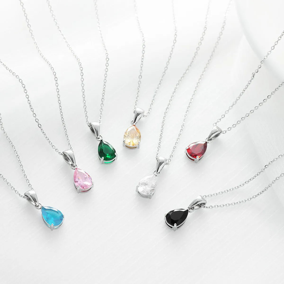 Fashion Water Droplets Titanium Steel Necklace Inlay Zircon Stainless Steel Necklaces