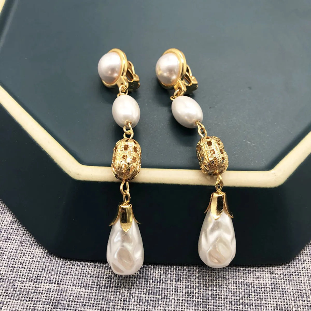 Fashion White Pearl Retro Water Drop Earrings