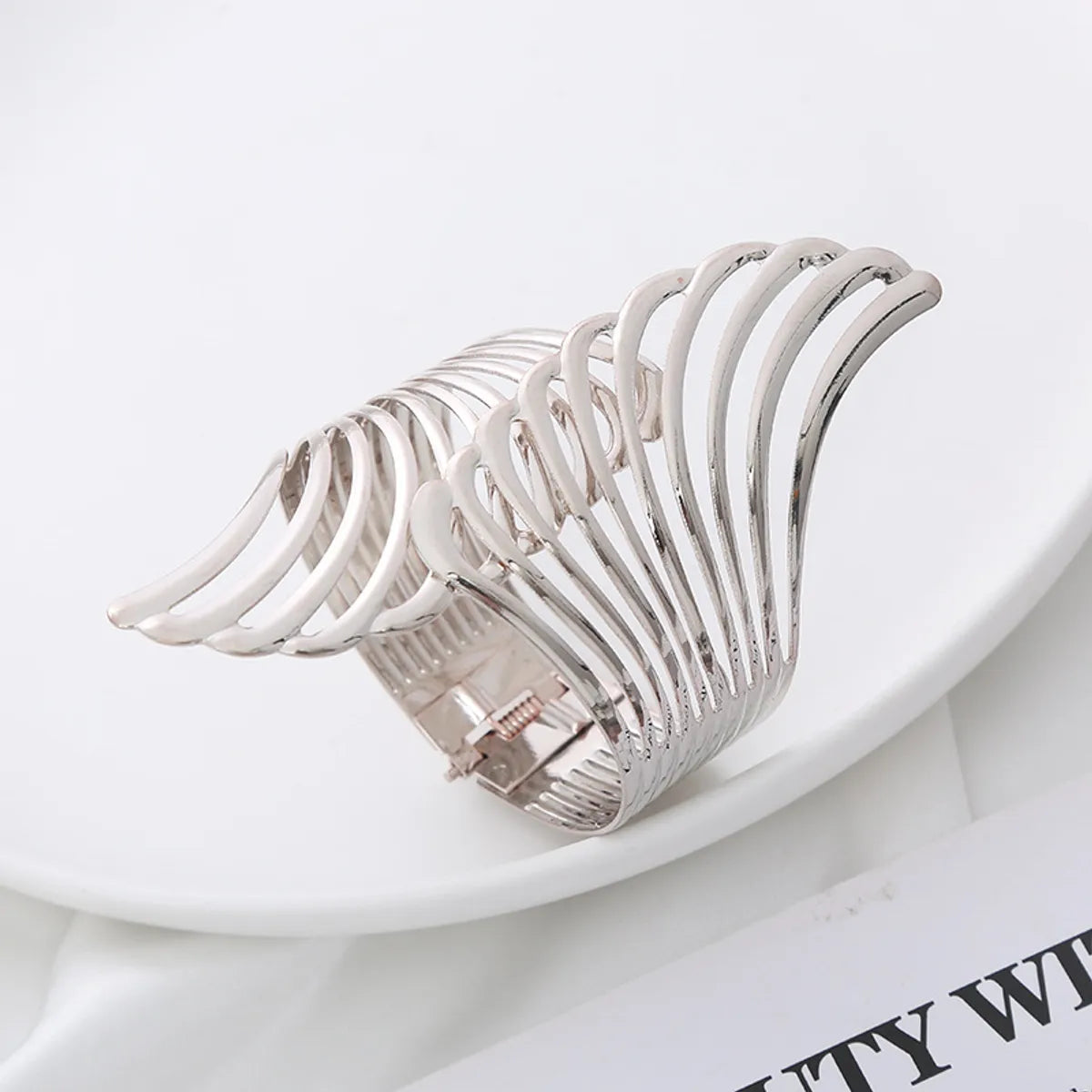 Fashion Wings Metal Plating Women'S Bangle 1 Piece