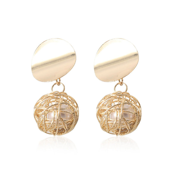 Fashion Women's Alloy Geometric Hollow Gold Wire Winding Ball Pearl Eardrop Ear Clip Earrings With Electroplating