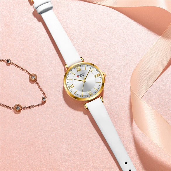 Fashion Women's Metal Alloy Plexiglass Mirror Round Dial Quartz Watch With Horseshoe Buckle
