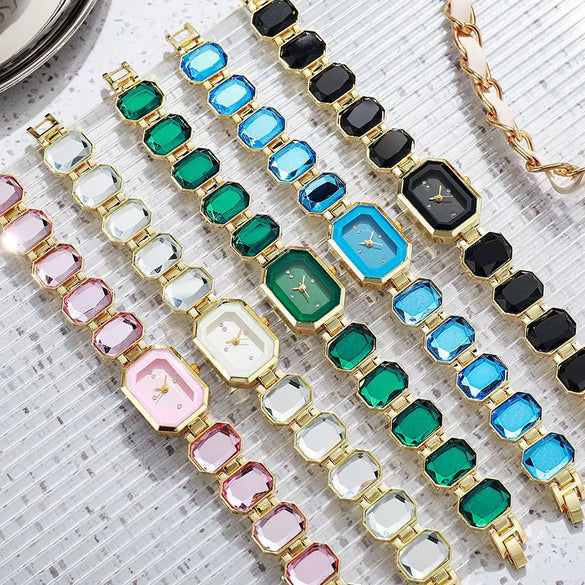 Fashion Women's Small Sugar Watch Bracelet With Large Gem Zinc Alloy Case Imitation Leather Strap Stainless Steel Buckle Round Dial Mineral Reinforced Glass Mirror Onion Crown
