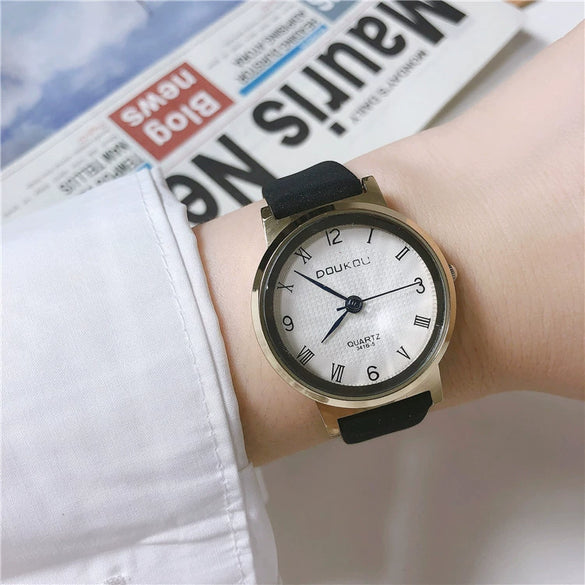 Fashion Women's Watch Alloy Case Ordinary Glass Mirror Leather Belt Casual Style