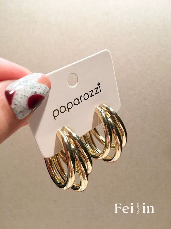 Fashionable Circle 925 Silver And Alloy Pin Earrings With Geometric Styling And Electroplating Treatment