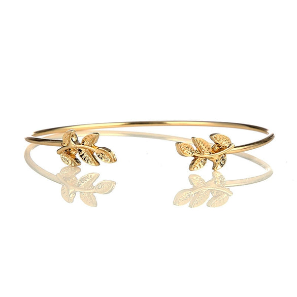 Fashionable Leaves Diamond Knot Hollow Carved Fourpiece Alloy Bracelet Set With Electroplating And Natural Style