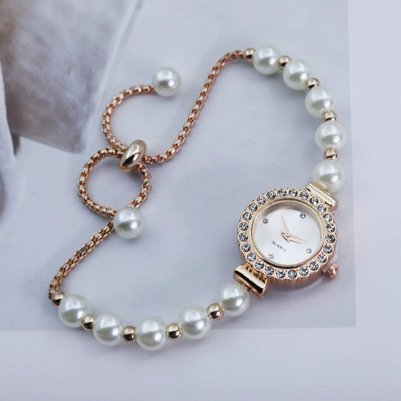 Fashionable Pearl Alloy Round Dial Female Student Watch