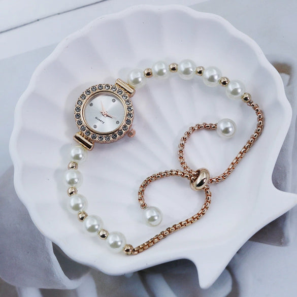 Fashionable Pearl Alloy Round Dial Female Student Watch