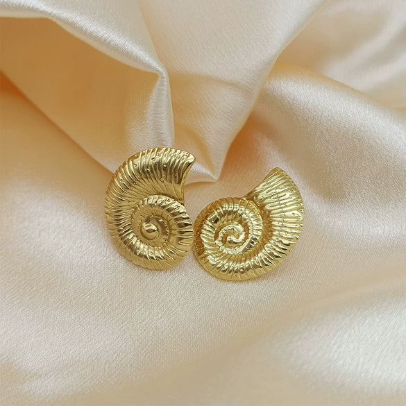 Fashionable Titanium Steel Women's Earrings With Animal And Zodiac Patterns Light Luxury And Elegant Style Electroplating Process