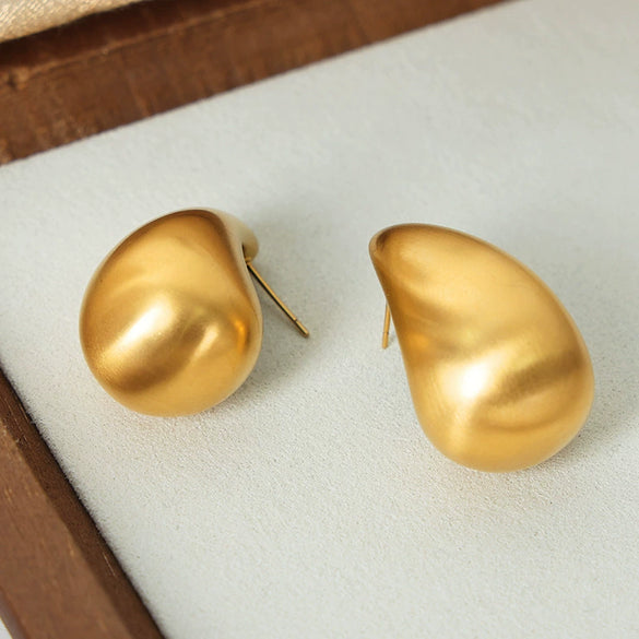Fashionable Unisex Casual Geometric Hollow Water Drop Design Frosted Goldplated Titanium Steel Earrings