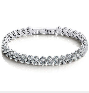 Fashionable Women's Diamondencrusted Quartz Bracelet Watch With Starry Sky Design Alloy Case Rose Gold Buckle And Round Dial