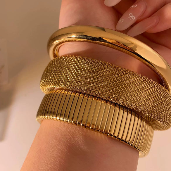 Fashionable Women's Stainless Steel Electroplated Geometric Design Bracelet
