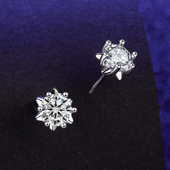 Female Earrings White Copper Electroplating Fourleaf Clover Heart Shape High Imitation Moissanite