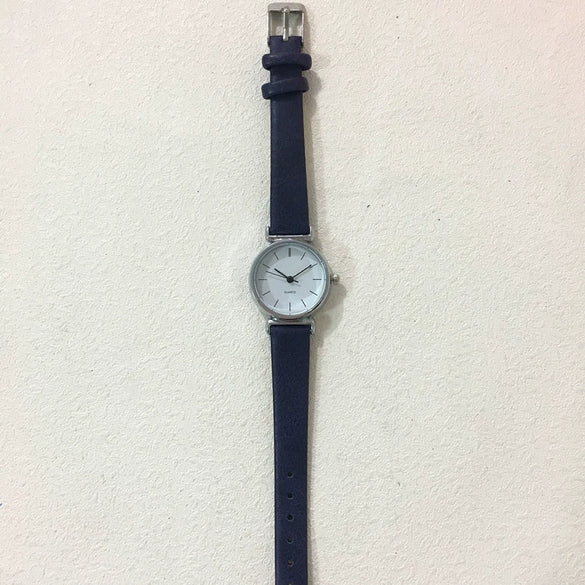 Female Retro Casual Quartz Watch With Alloy Case Genuine Leather Strap And Round Dial